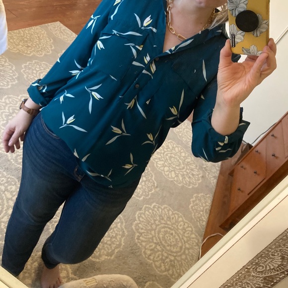 Tops - 3/$25 NWT Ann Taylor Factory Green Floral Blouse
